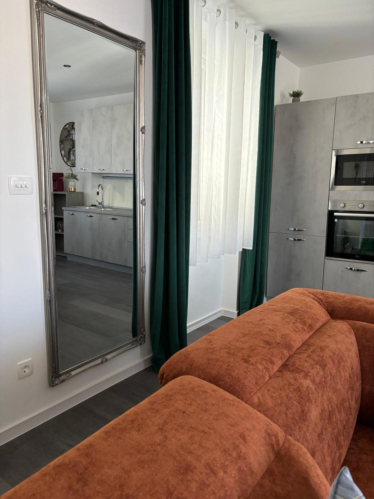 שיבניק Centar 103 Apartment מראה חיצוני תמונה